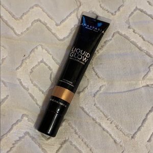 Anastasia liquid glow highlighter
